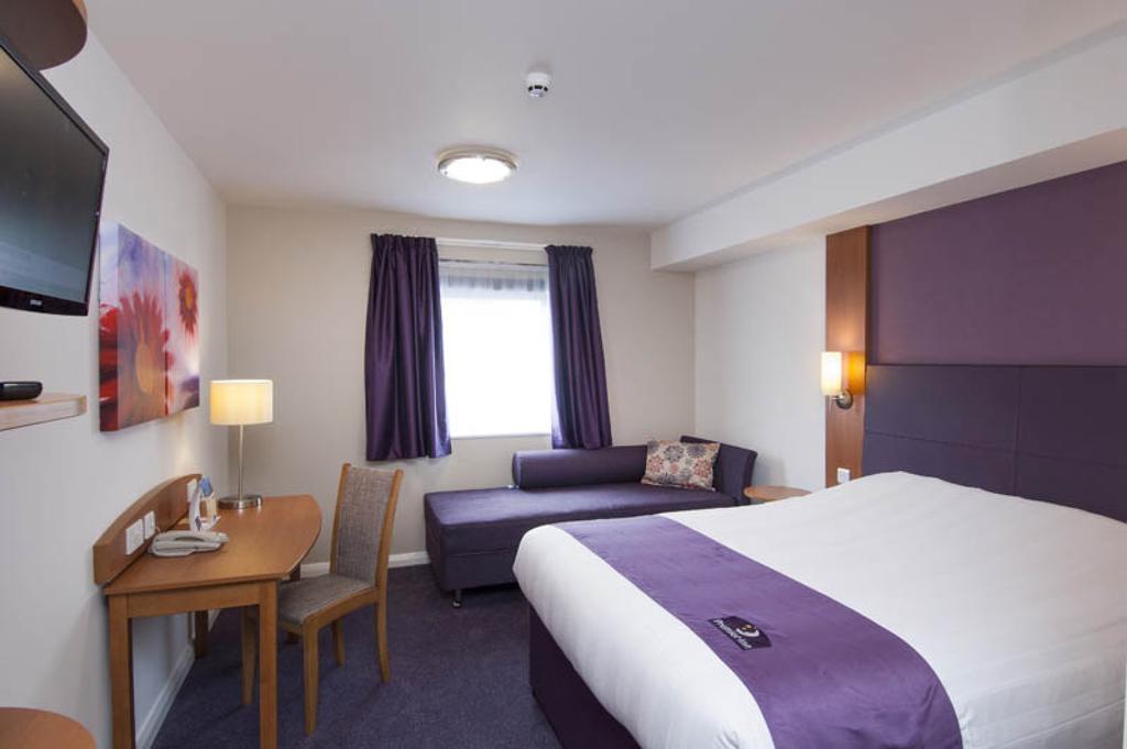 Premier Inn Reading Central Phòng bức ảnh