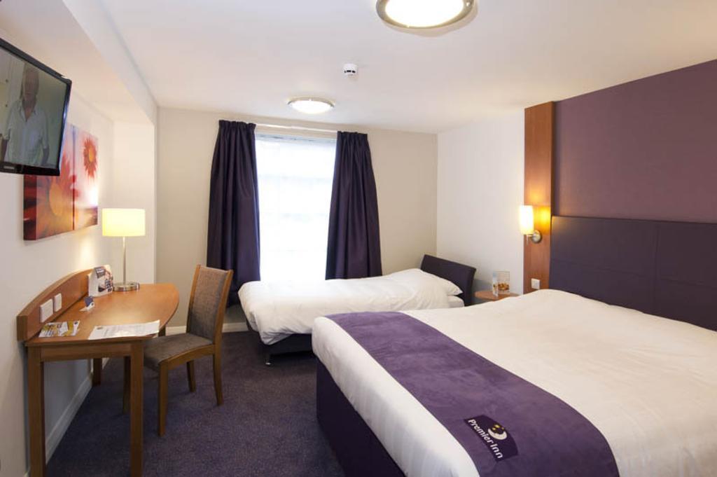 Premier Inn Reading Central Phòng bức ảnh