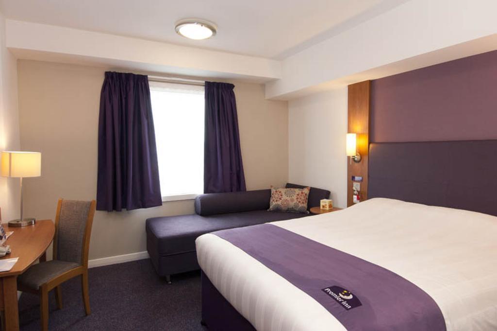 Premier Inn Reading Central Phòng bức ảnh